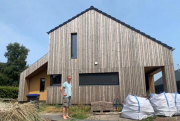 Albert Groenwold zit in de afrondende fase van zijn aardbevingsbestendige nieuwbouwwoning in Overschild